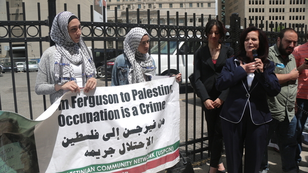 Rasmea Odeh accepts plea deal, avoiding jail - Middle East Eye