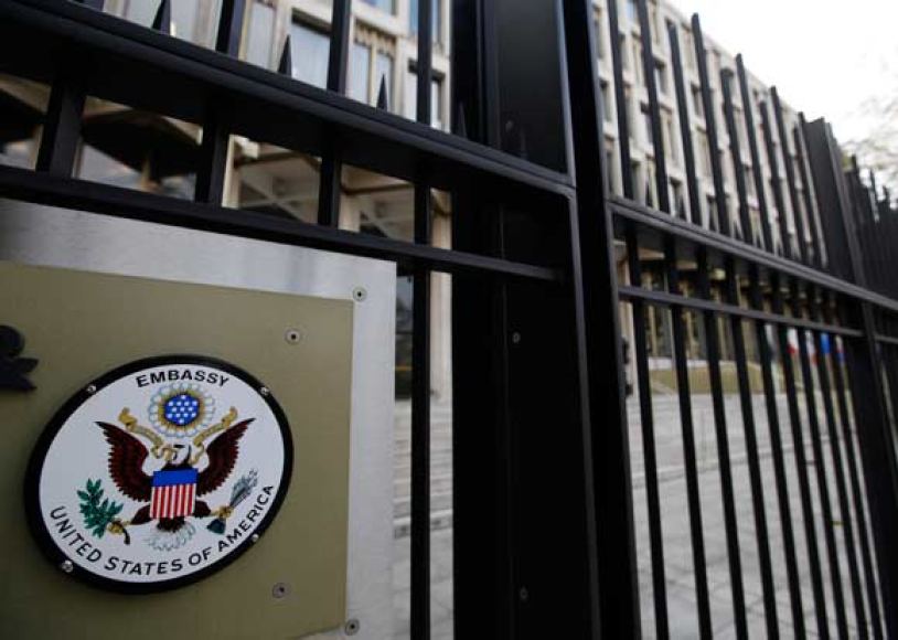 US embassies in London, Berlin halt visas for dual nationals on ban list  Middle East Eye