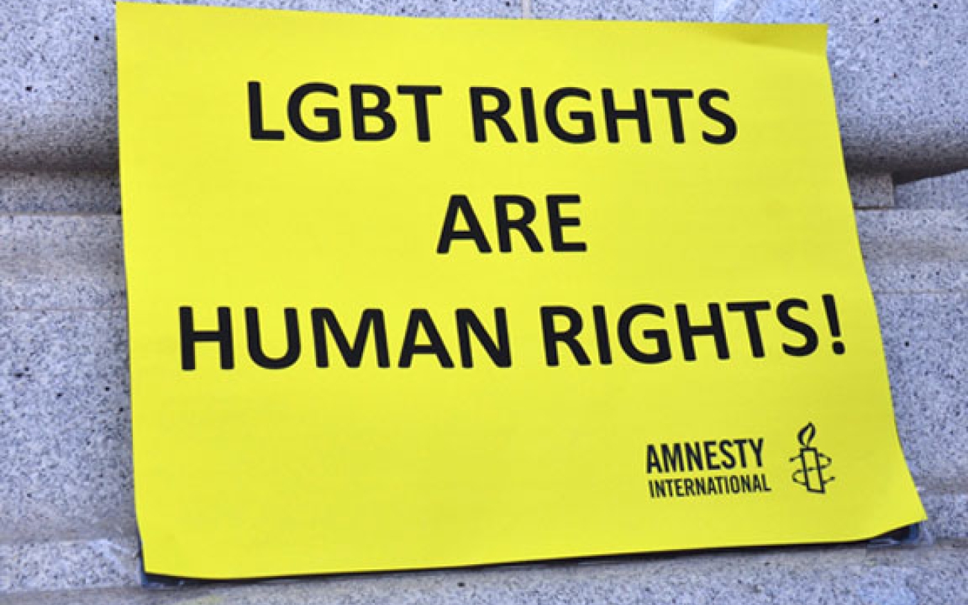 Slogan d'Amnesty International: les droits LGBT sont des droits de l'homme (Creative Commons)