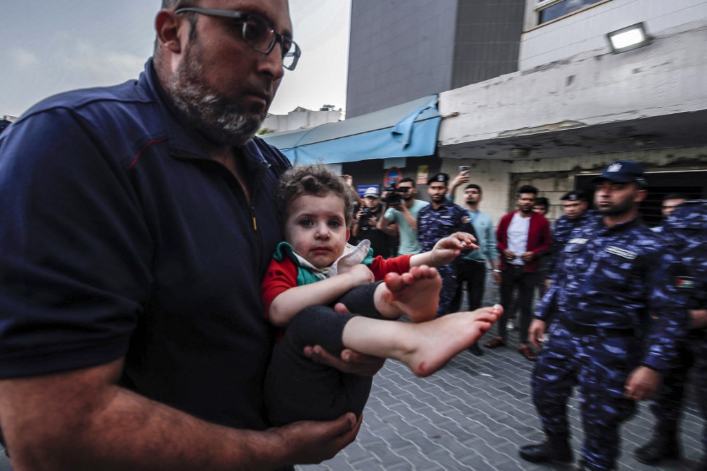 shelling baby wounded gaza 