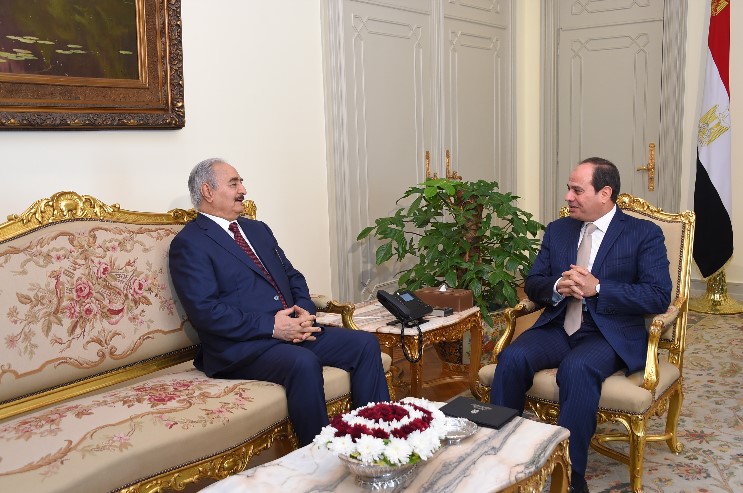  Egyptian President Abdel Fattah al-Sisi (R) meeting with Libyan military strongman Khalifa Haftar in Cairo in May 2017 (AFP)