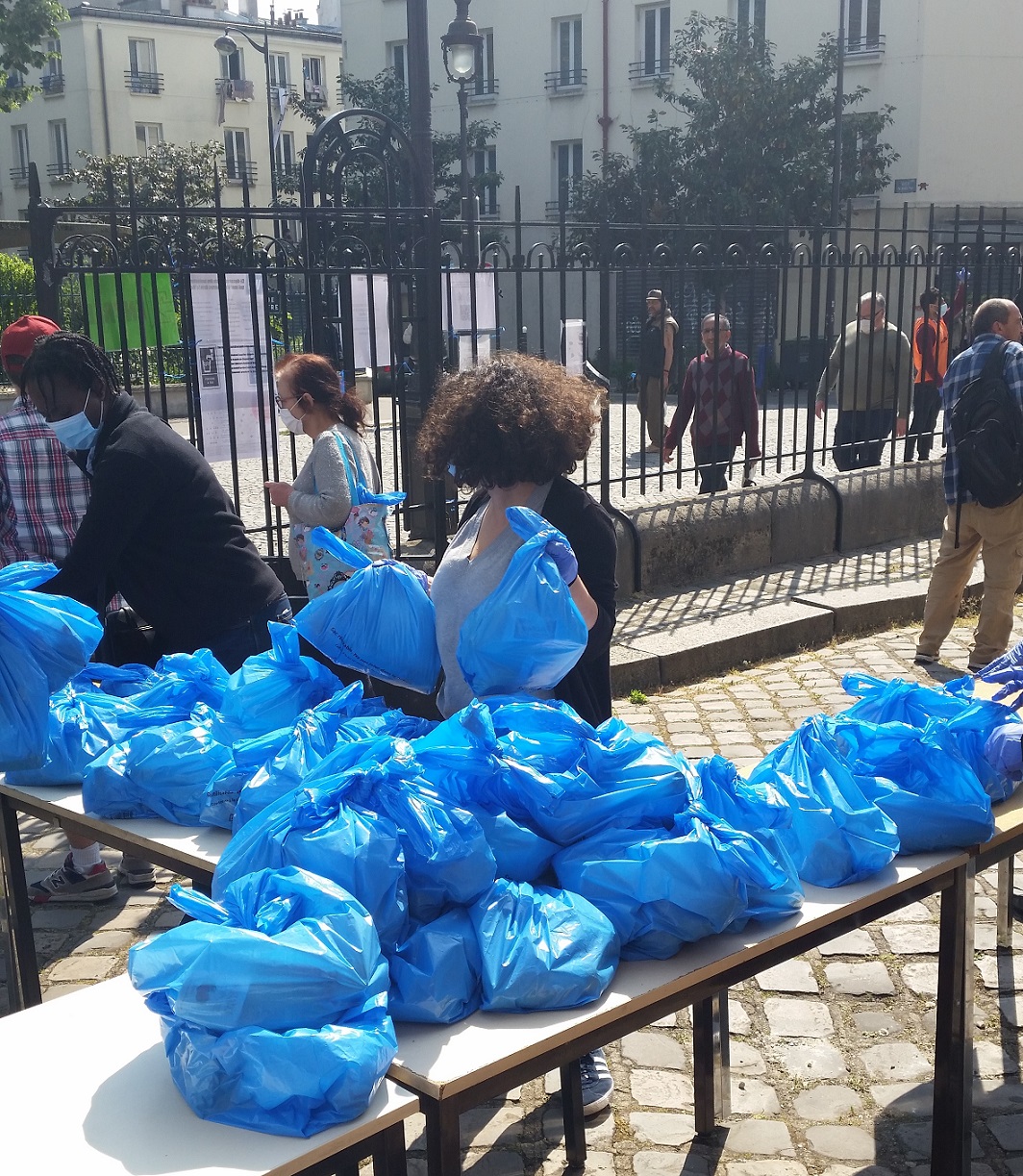 L’association Solidarité Saint-Bernard distribue 600 repas par jour. « C’est incroyable comme le chiffre a augmenté en si peu de temps », déclare son président, Michel Antoine (MEE/Hassina Mechaï)