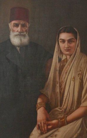 A portrait of Abdulmecid and his daughter Durru Shevar hangs in Chowmahalla Palace (CC/Kandukuru Nagarjun)