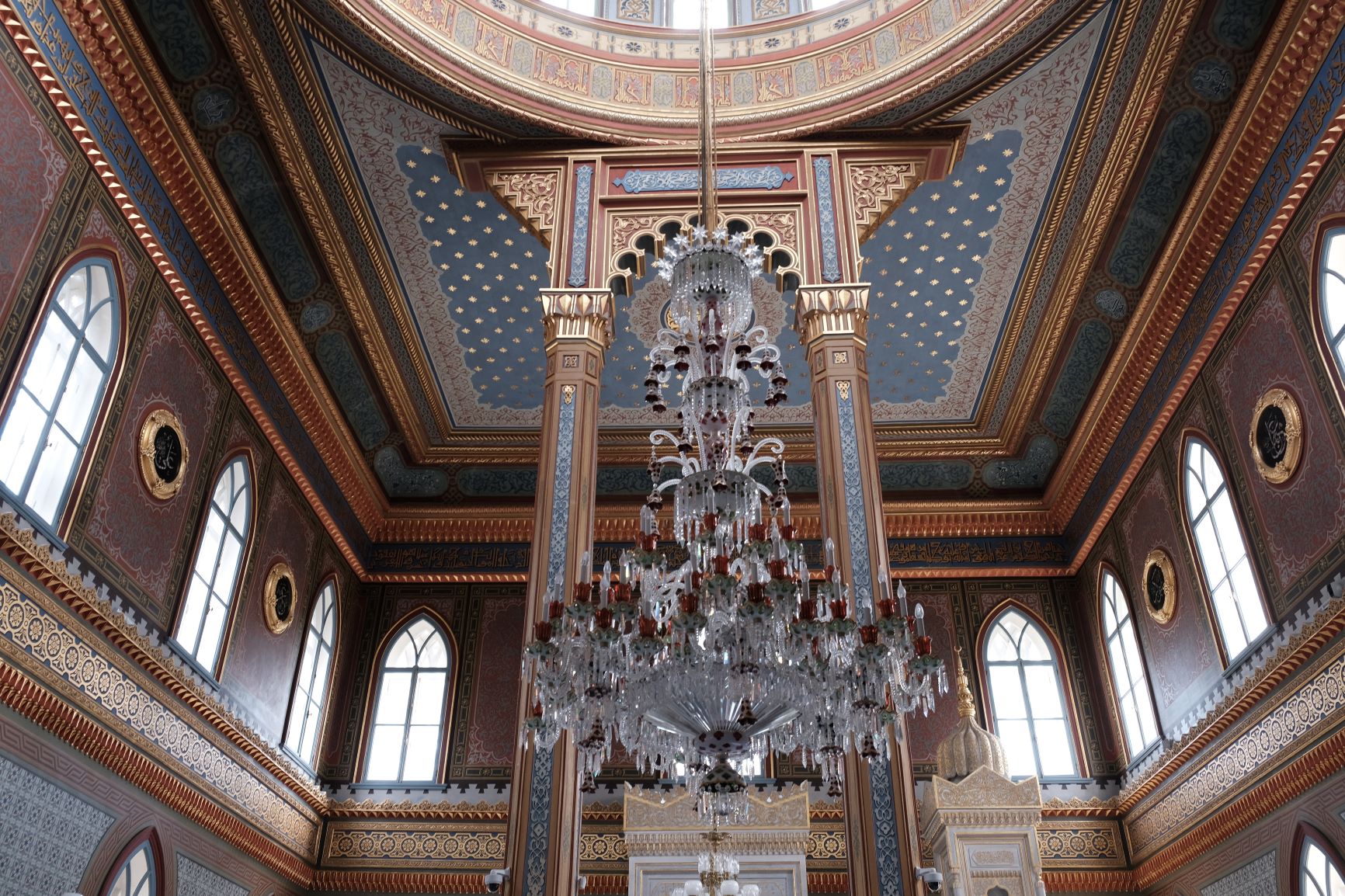 Chandelier Yildiz mosque