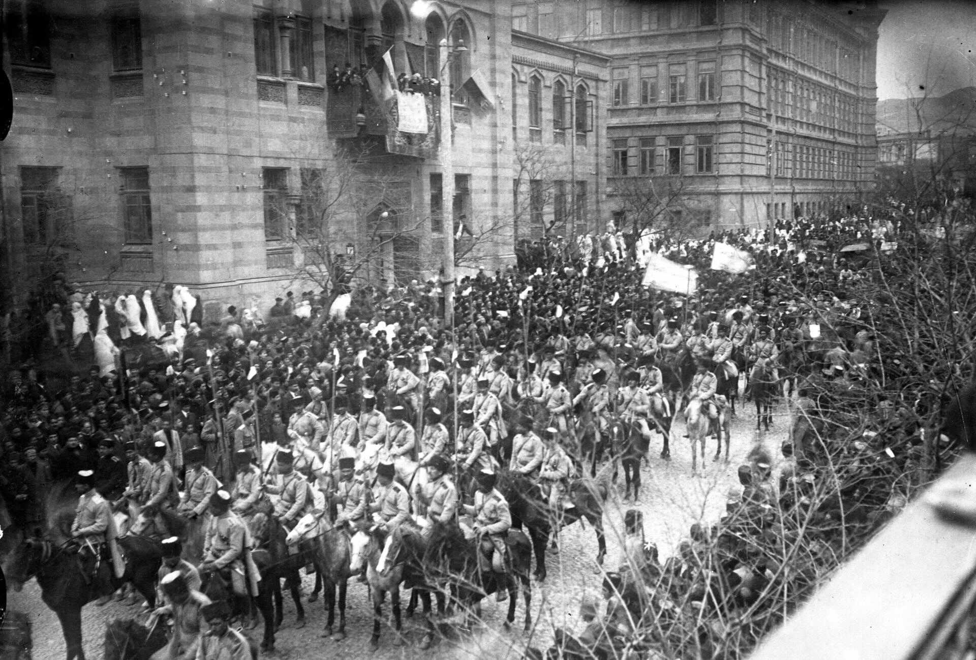The Ottoman Islamic Army of the Caucasus enters Baku on 15 September, 1918