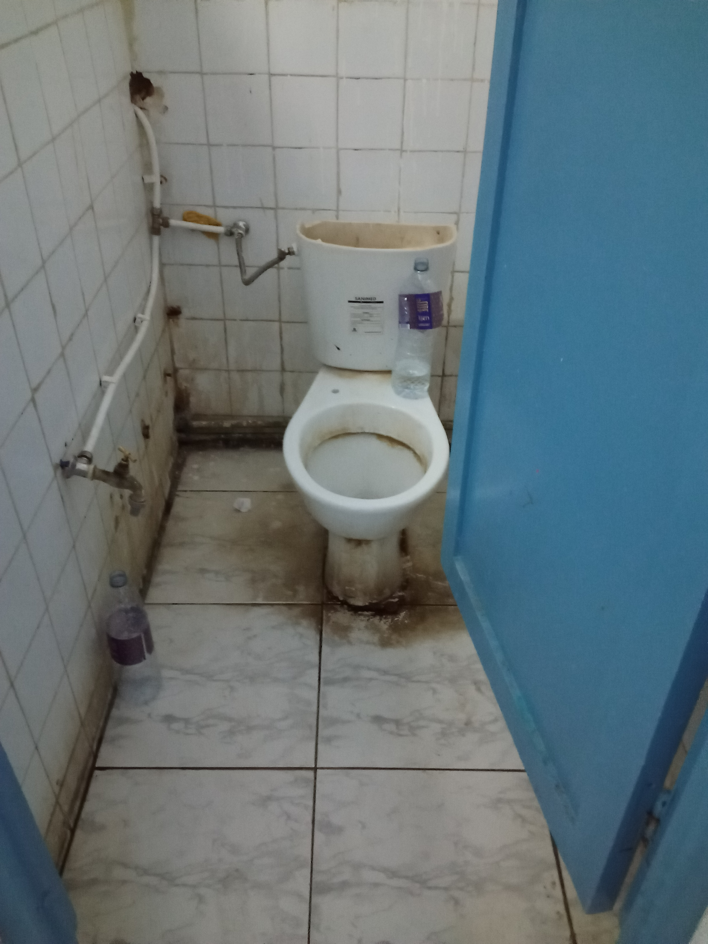 Les sanitaires du centre d’El Ouardia (photo prise par les détenus en mars 2020)