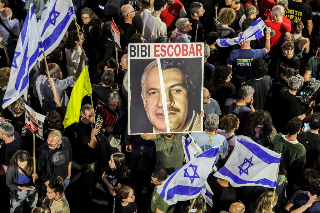 Protest against the government of Benjamin Netanyahu in Tel Aviv, 11 May 2024 (Jack Guez/AFP)