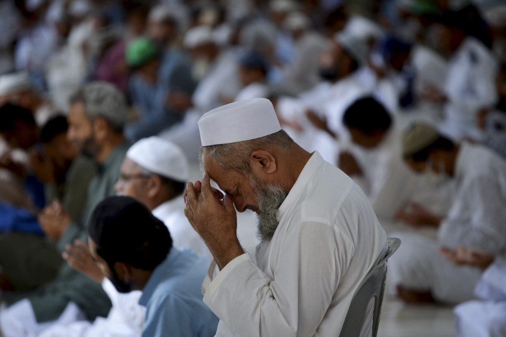 pakistan prayer muslim ramadan 