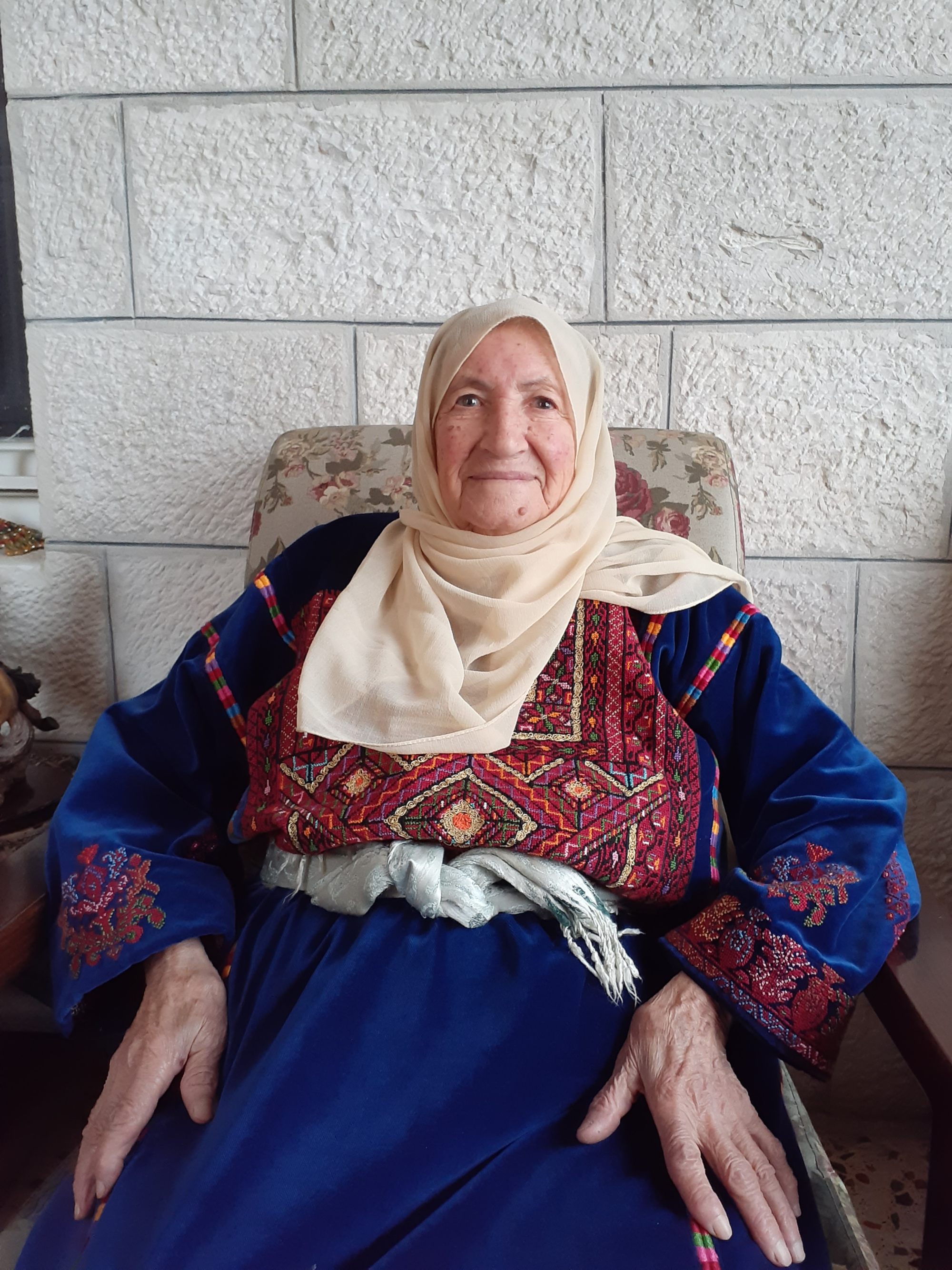 Shukria Othman, 86, grew up in the village of Lifta west of Jerusalem before the Nakba. She now lives in Qaddura refugee camp (MEE/Fareed Taamallah)