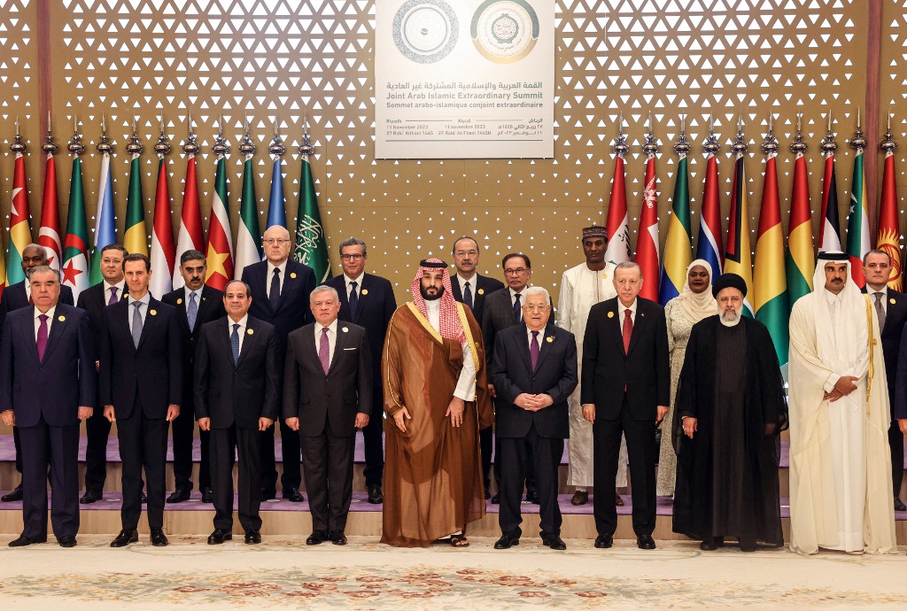 Los líderes árabes y el presidente de Irán se encuentran en la capital saudita el 11 de noviembre, para una reunión cumbre que se espera subraye las demandas de que la guerra de Israel en Gaza termine antes de que la violencia se extienda a otros países.