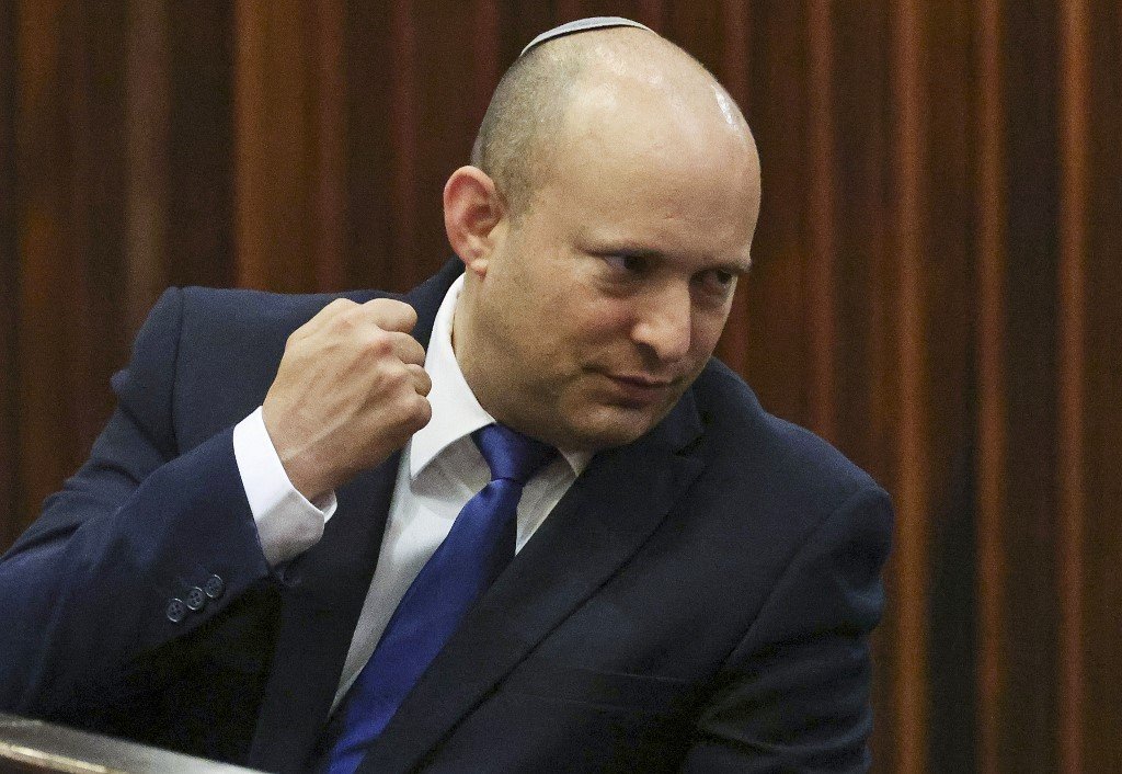 Bennett, qui devrait être le prochain Premier ministre, assiste à une session spéciale de la Knesset, le 2 juin 2021 (AFP)