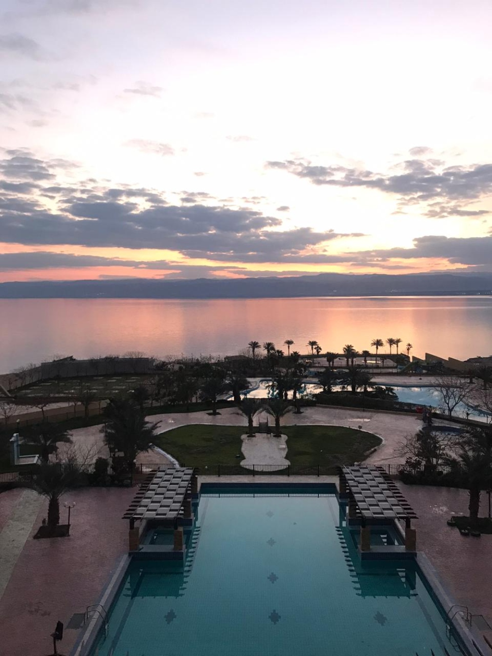 Thousands of travelers are being hosted in Dead Sea resorts for two weeks to ensure they are not carrying the coronavirus (Photo courtesy of Banan Qottous)