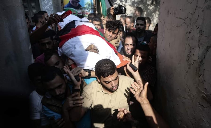 Les funérailles d’Emad Shahin lorsque son corps a enfin été restitué par les autorités israéliennes (document fourni)