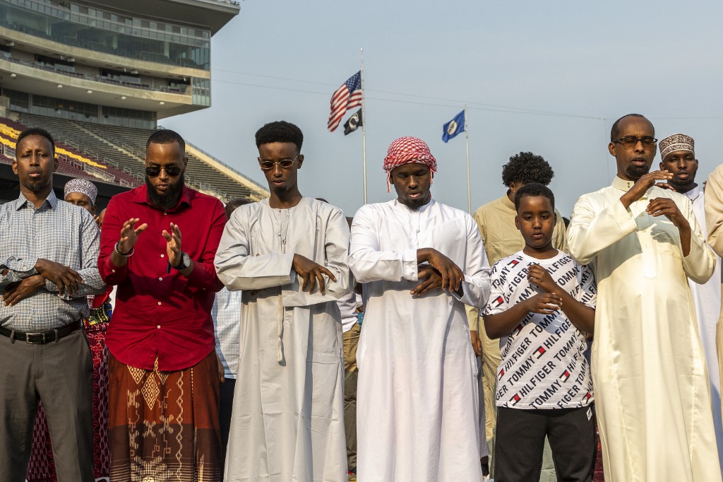 Un muezzin américain s'apprête à lancer l'appel à la prière dans 50 Etats