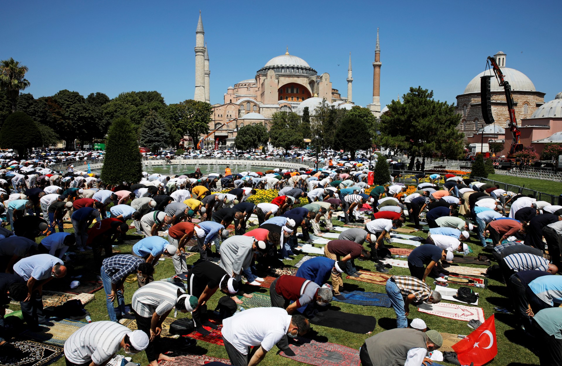 Hagia Sophia: Istanbul revels in 'reconquest' during first Friday ...