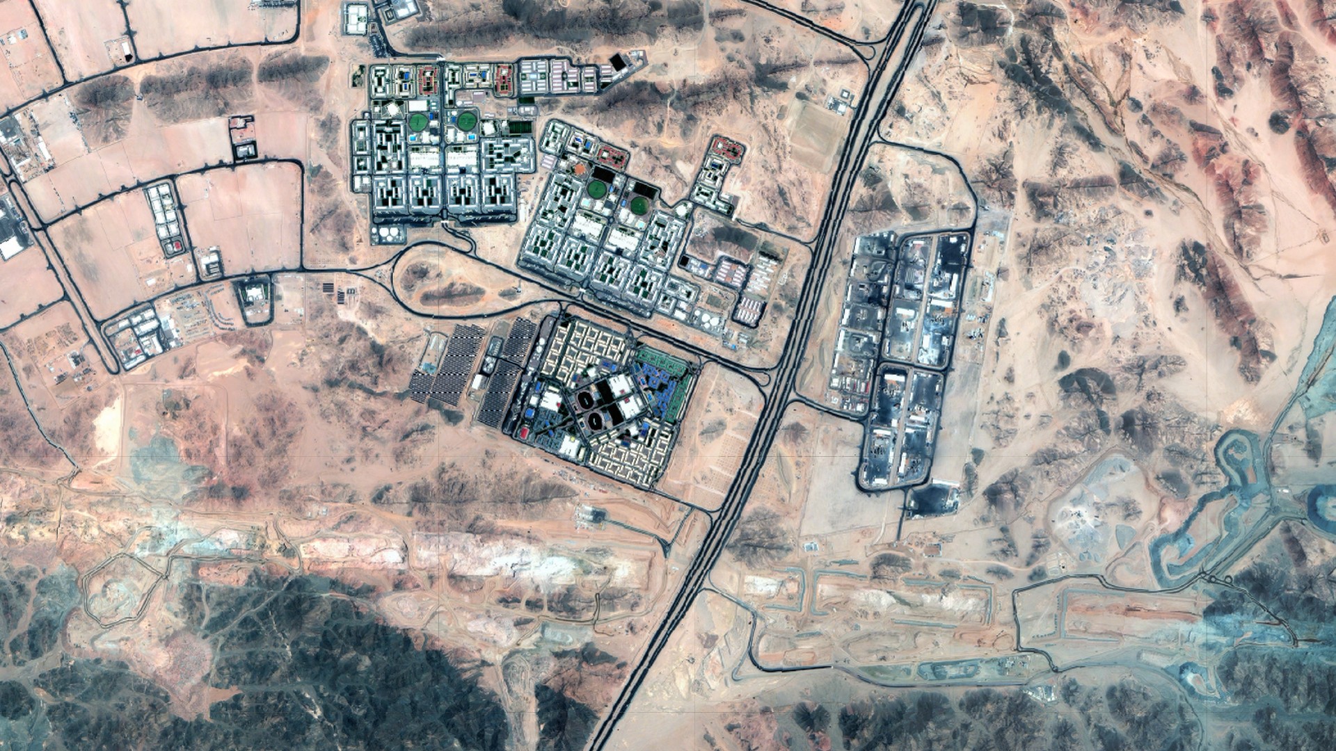 Neom: New satellite images show progress of Saudi Arabia's 'The Line ...