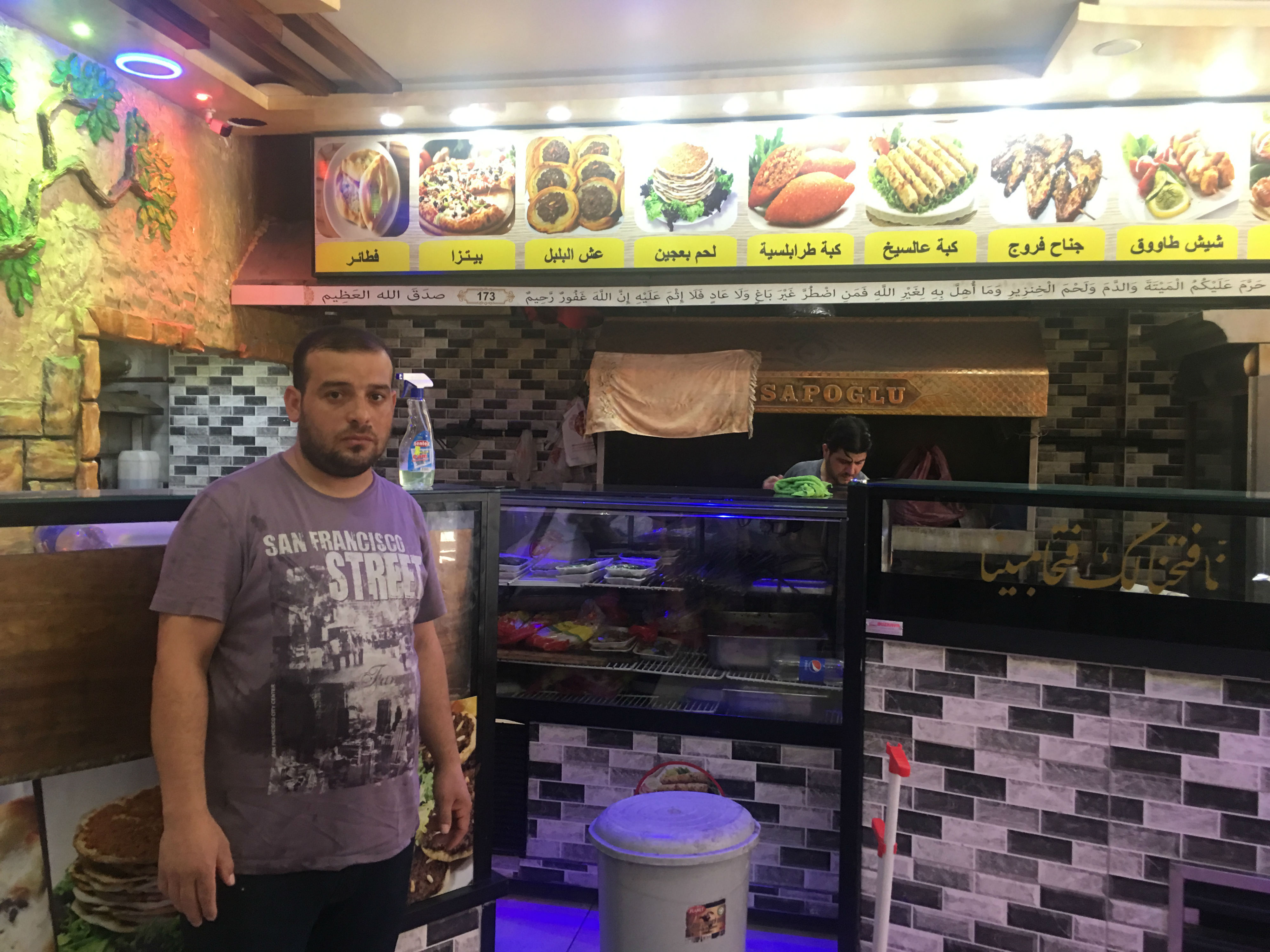 A Syrian restaurant in Istanbul (MEE/Omer Faruk Gorcin)