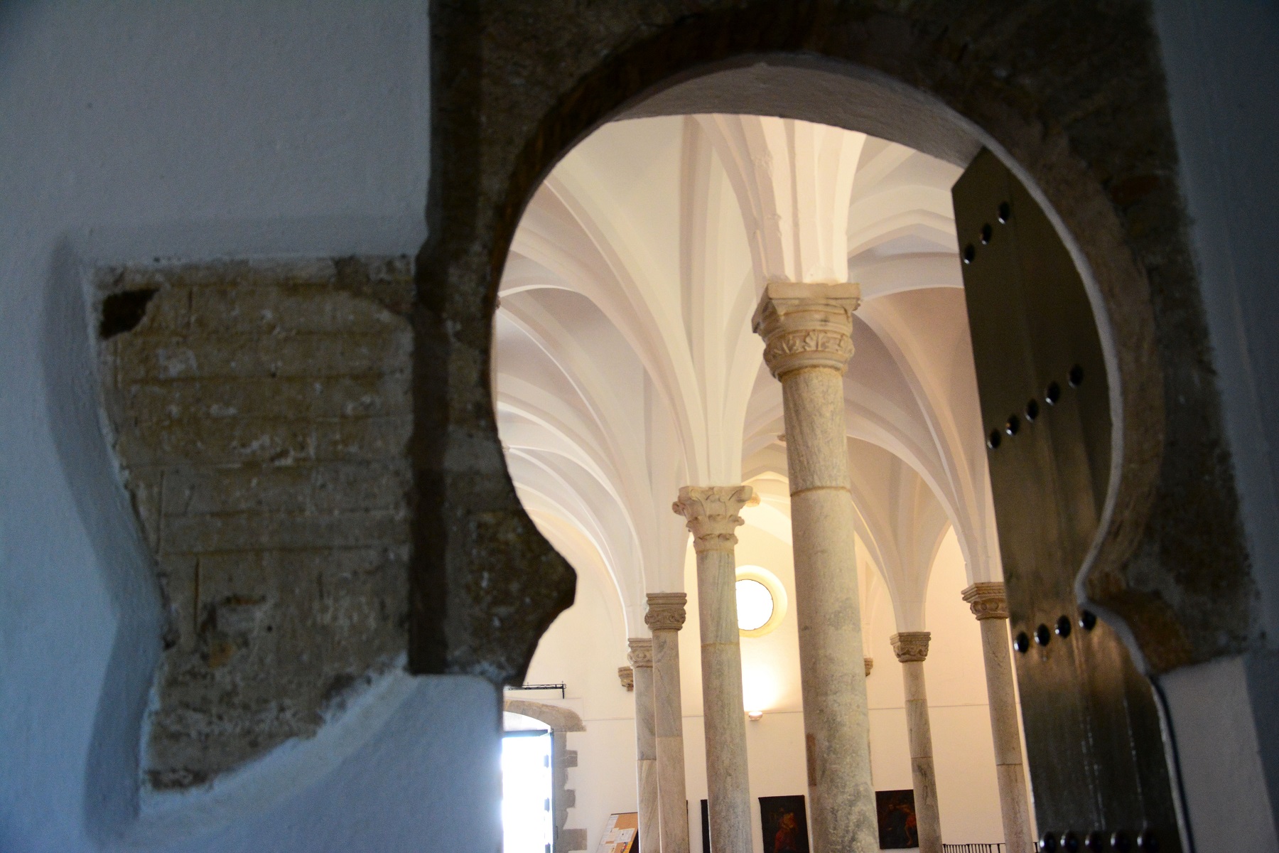 L’architecture islamique est toujours intacte à l’intérieur de l’église (MEE/Marta Vidal)