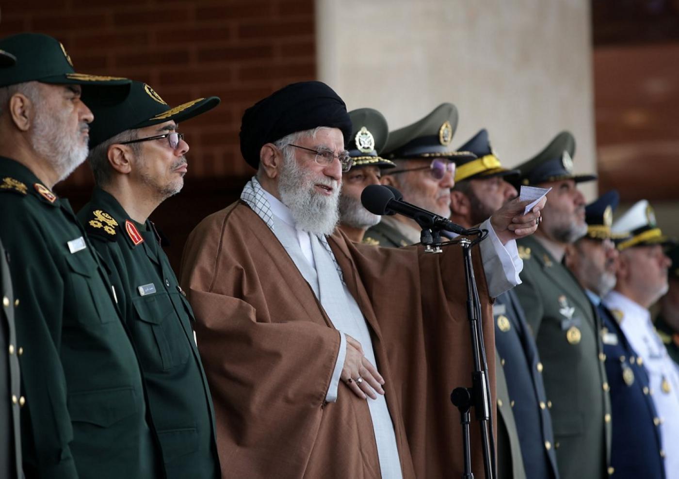 Le guide suprême iranien, l’ayatollah Ali Khamenei, à Téhéran le 30 octobre (bureau du Guide suprême iranien/AFP)
