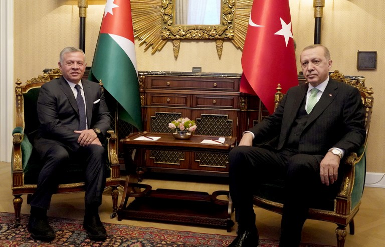 Jordan’s King Abdullah II and Turkish President Recep Tayyip Erdogan are pictured in Istanbul on 2 February (Yousef Allan/Jordanian Royal Palace/AFP)
