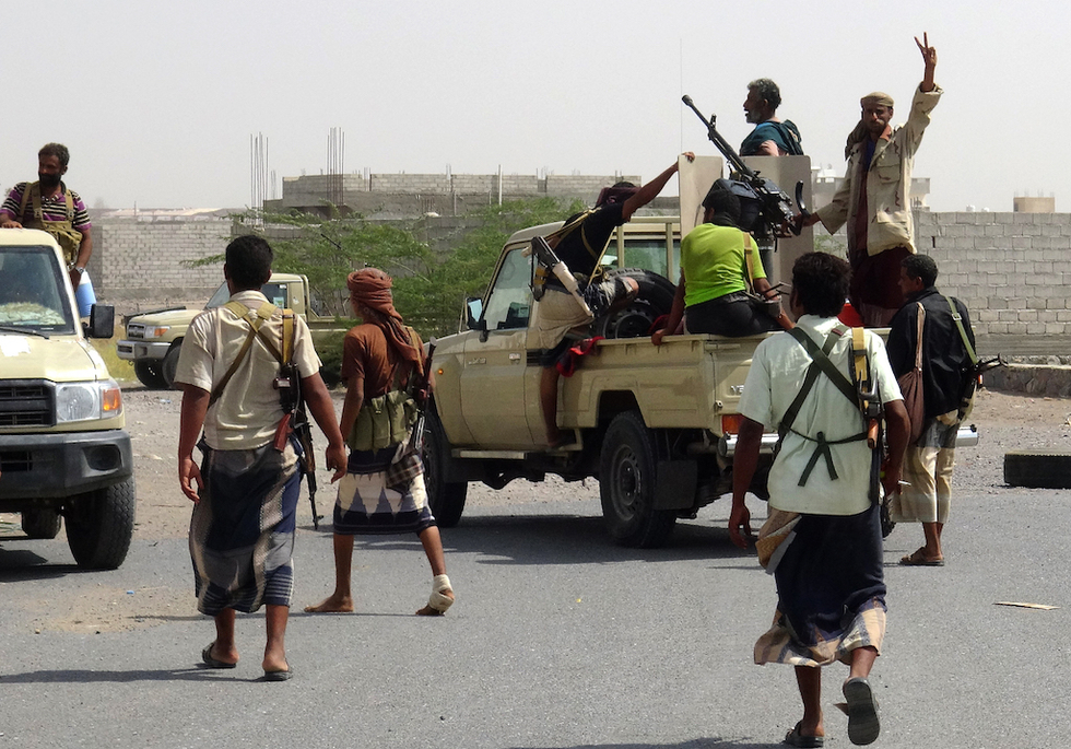 Yemen war: 150 killed in battle for Hodeidah as civilians caught in ...