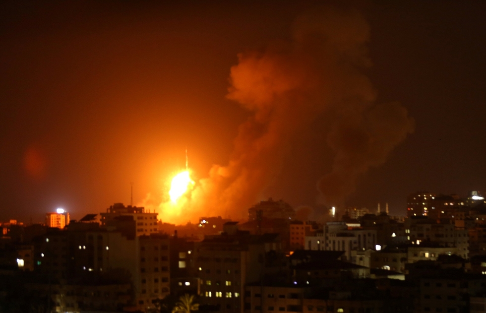 Israeli air strikes kill Palestinian in Gaza as tensions rise