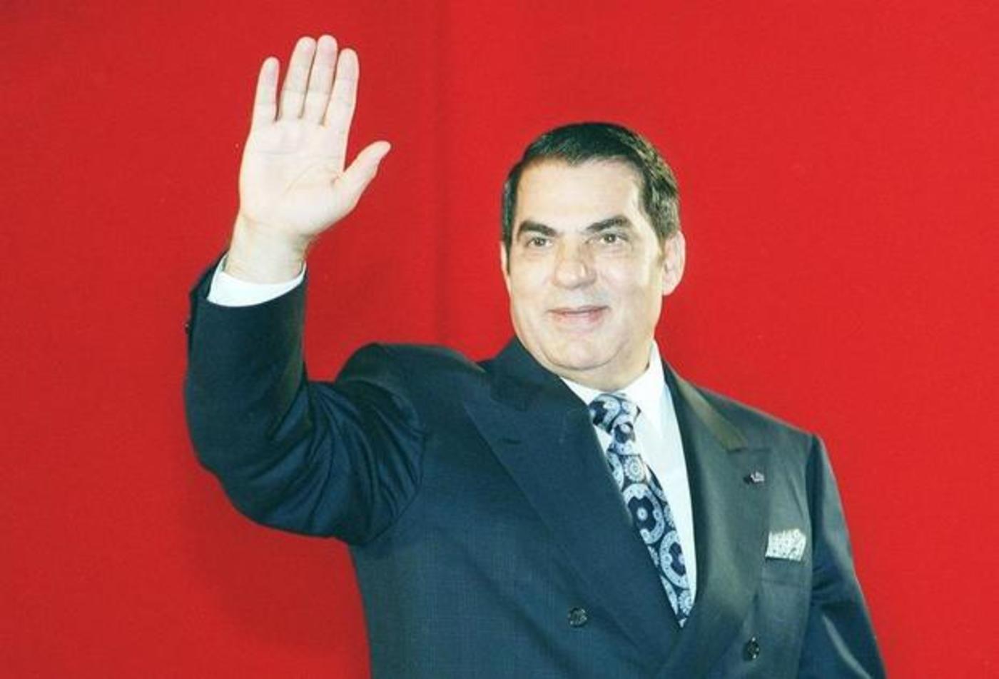 Flight Of The Dictator The Pilot Who Flew Tunisia S Ben Ali Into Exile Middle East Eye