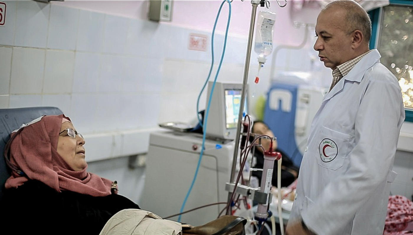 Abdullah al-Qishawi says Gaza is facing a healthcare crisis (Sanad Latefa/MEE)