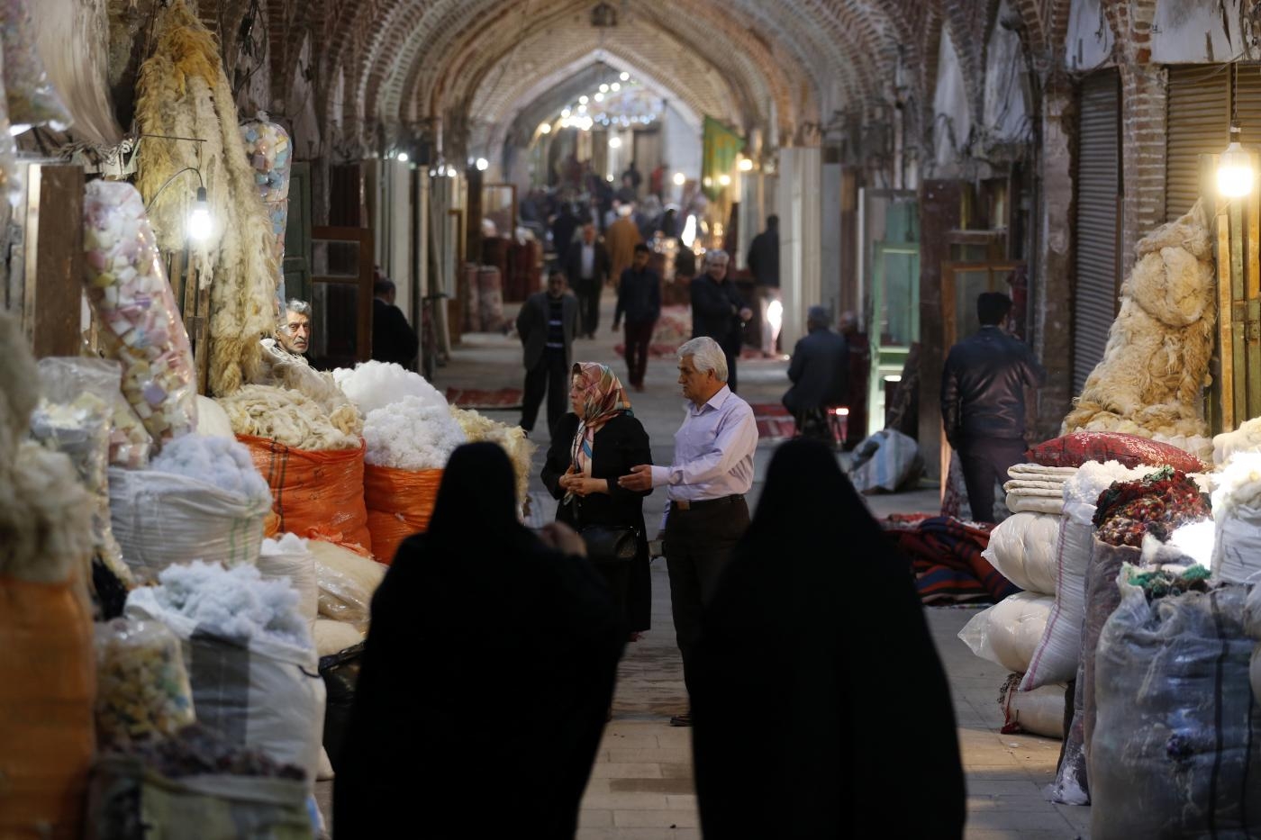 Le bazar de la ville de Tabriz, dans la province de l’Azerbaïdjan oriental, dans le nord-ouest de l’Iran (AFP)