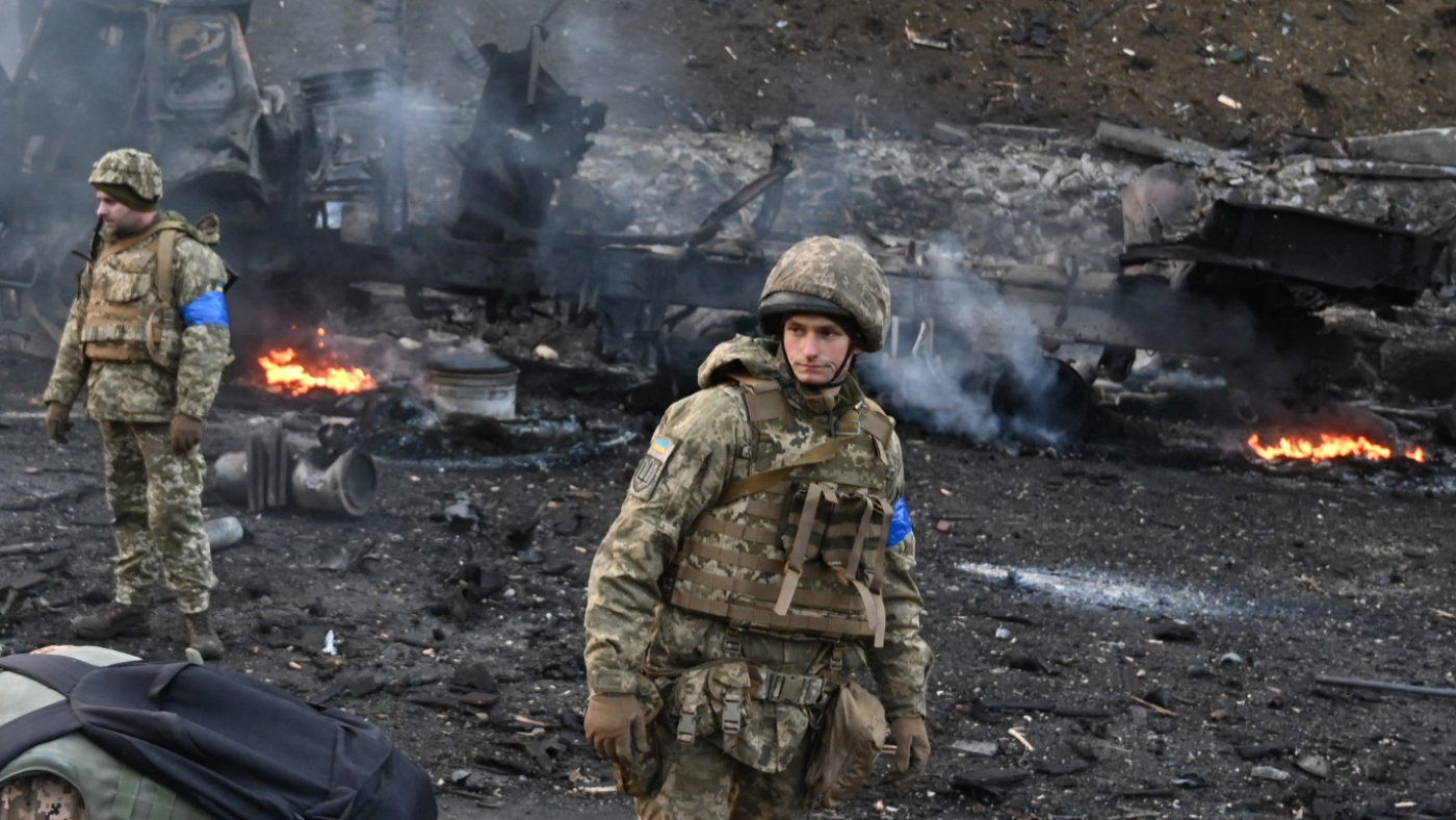 Russia-Ukraine war: Hundreds dead as fighting enters fourth day | Middle  East Eye