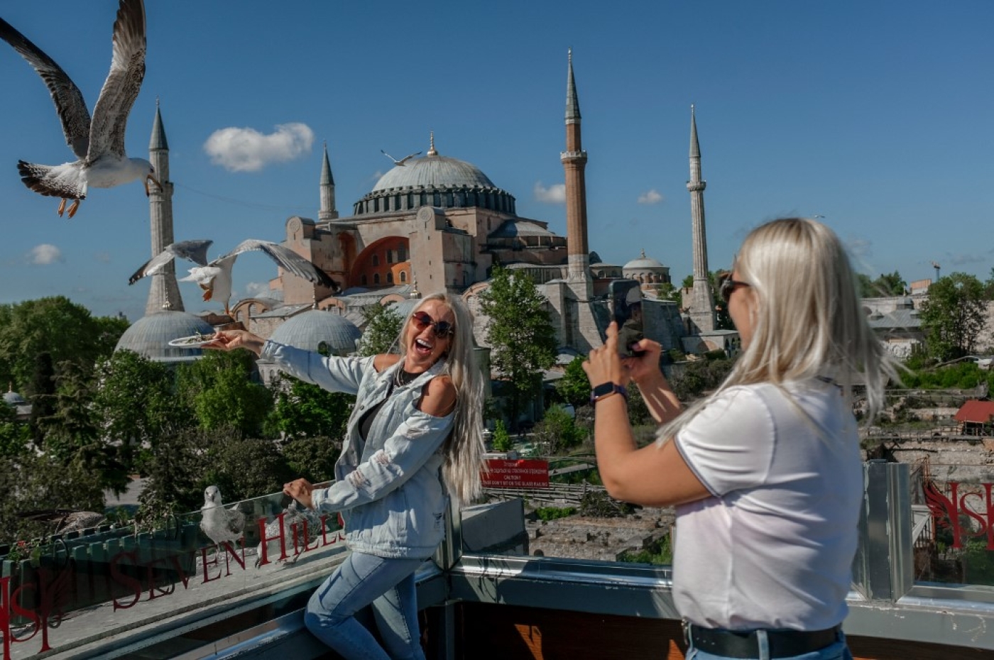 turkey tourism income 2022