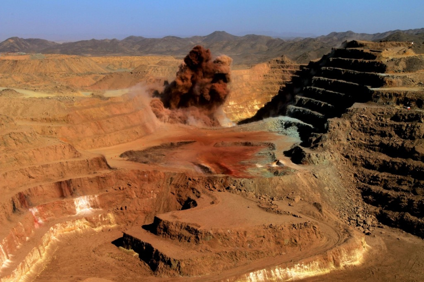 En mars, le groupe marocain Managem a conclu un accord de coopération avec le Chinois Wanbao Mining pour le développement d’un projet aurifère de grande envergure au Soudan (AFP)