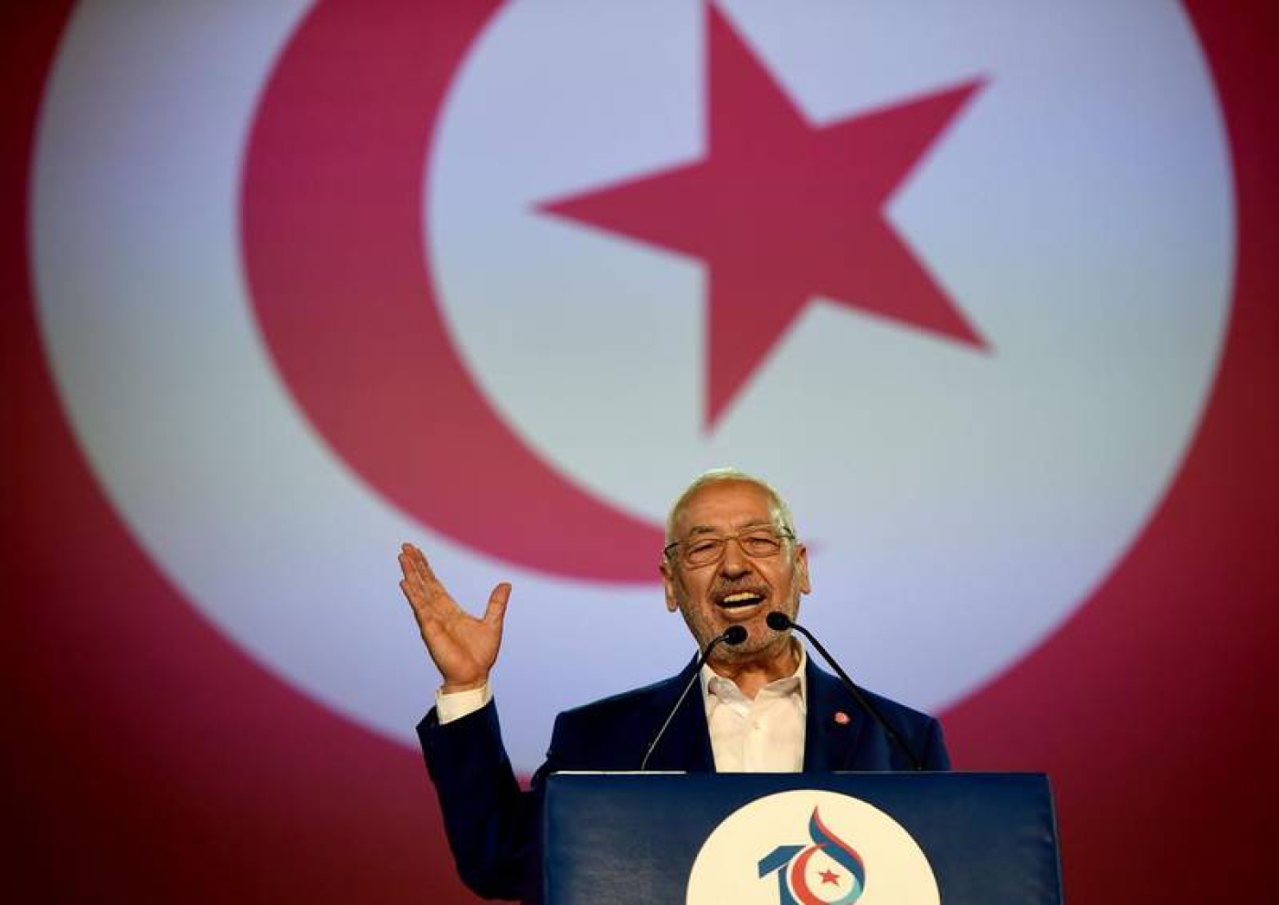 Principal chef de l’opposition en Tunisie, Rached Ghannouchi est devenu un fervent détracteur de Saied depuis sa prise de pouvoir le 25 juillet 2021 (AFP)