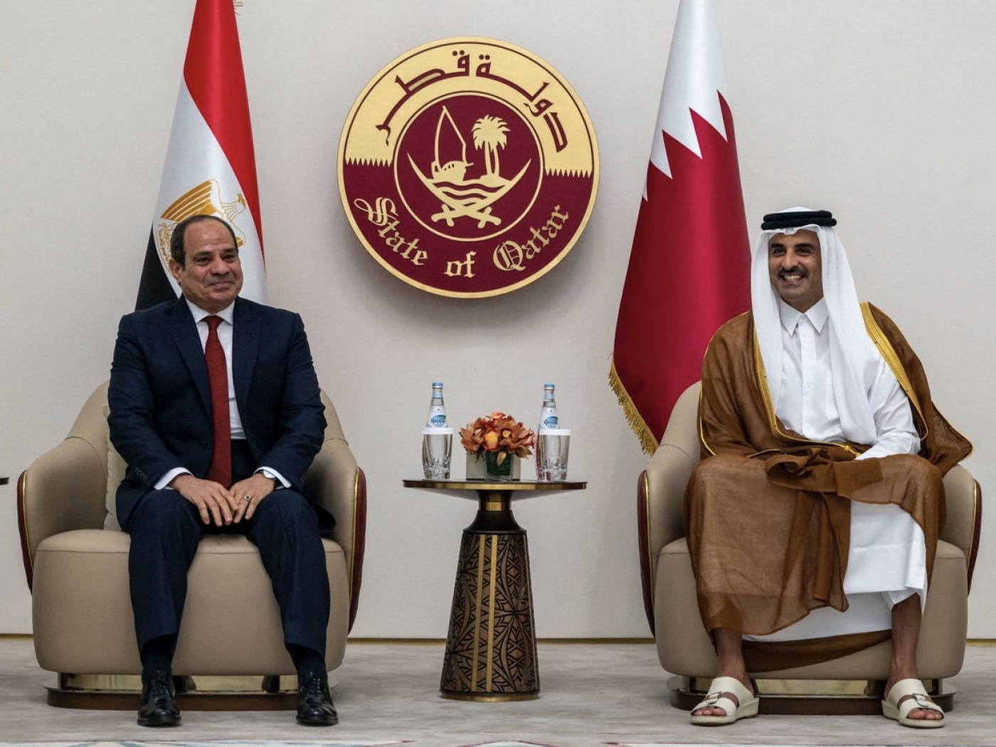 Qatar's emir, Sheikh Tamim bin Hamad al-Thani (R), meets with Egypt's President Abdel Fattah el-Sisi (L) in Doha, Qatar, on 13 September 2022 (Qatar News Agency)