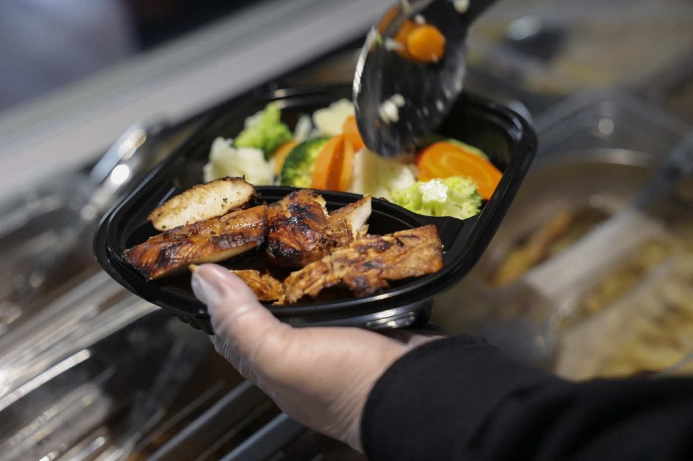 De nouvelles enseignes de restauration proposent des plats plus diététiques dans un pays menacé par la hausse des cas d’obésité (AFP/Fayez Nureldine)