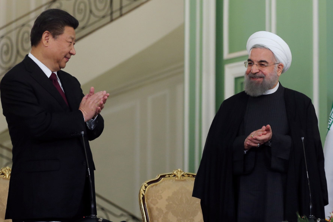 Iranian President Hassan Rouhani and his Chinese counterpart Xi Xinping meet during a joint press conference in Tehran in 2016.