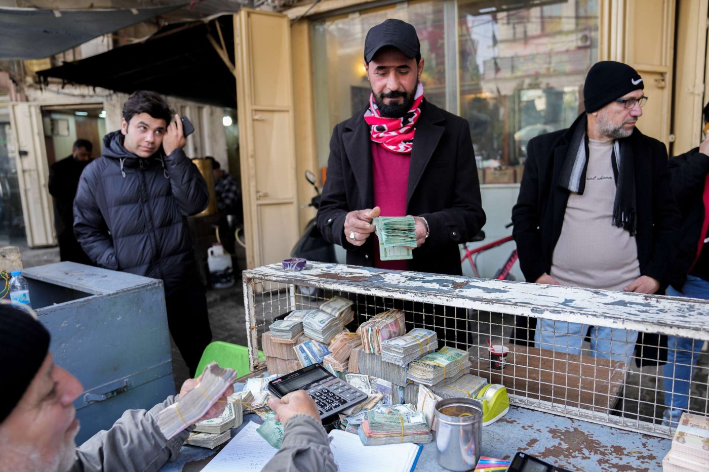 iraq-money-exchange-baghdad-january-2023