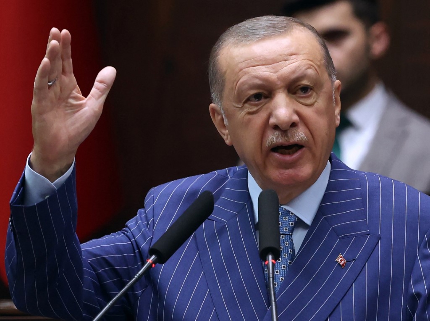 En juillet, Erdoğan a augmenté le salaire minimum de 30 %, une mesure qui a touché près de la moitié des 30 millions de travailleurs du pays (AFP/Adem Atlan)