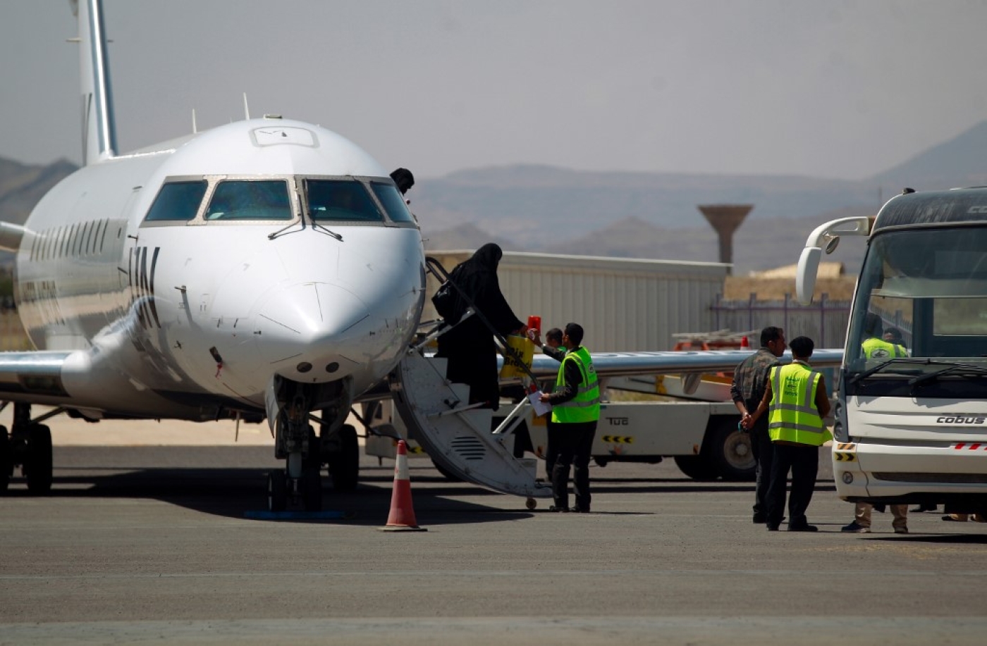 With commercial flights being able to fly from Aden, the US government has stopped offering repatriation flights from Yemen.