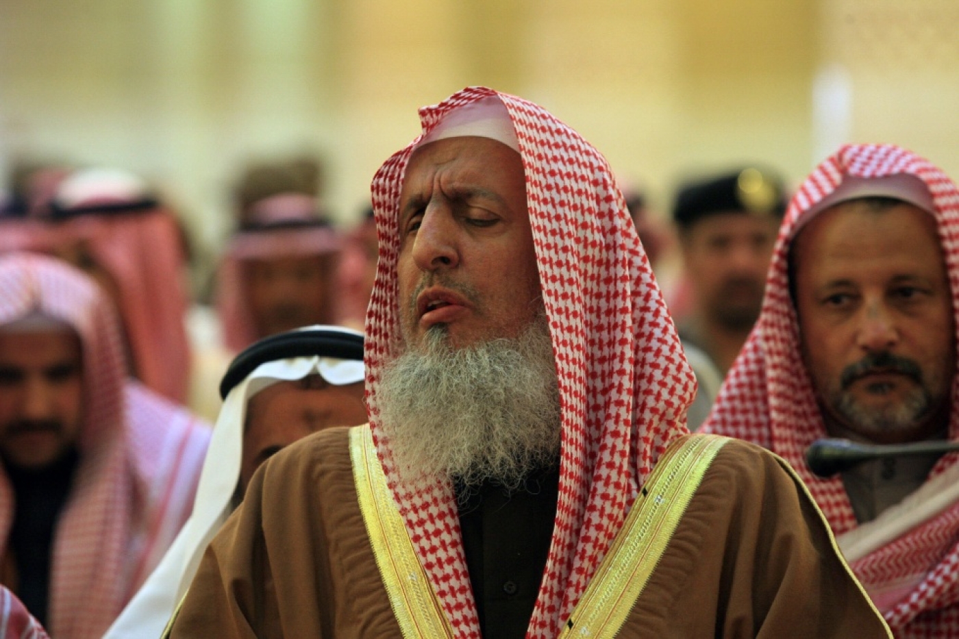 Saudi grand mufti 'to skip hajj sermon due to poor health' | Middle East Eye