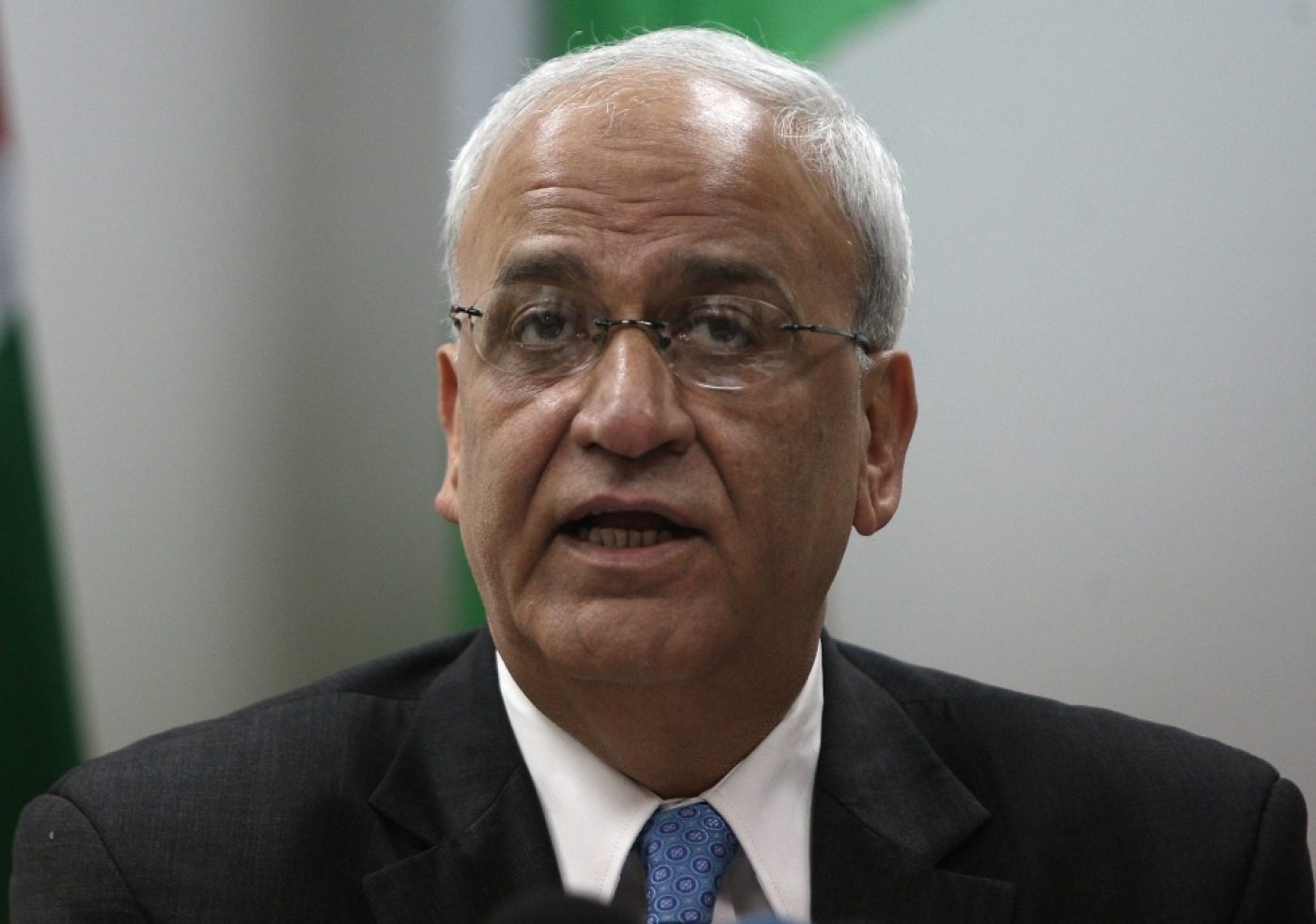 Coronavirus: Palestinian negotiator Saeb Erekat on ventilator in ...
