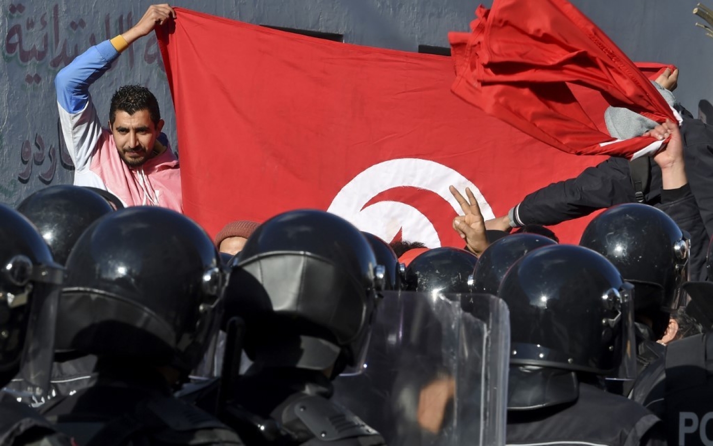 Manifestation du 26 janvier 2011 à Tunis (AFP)