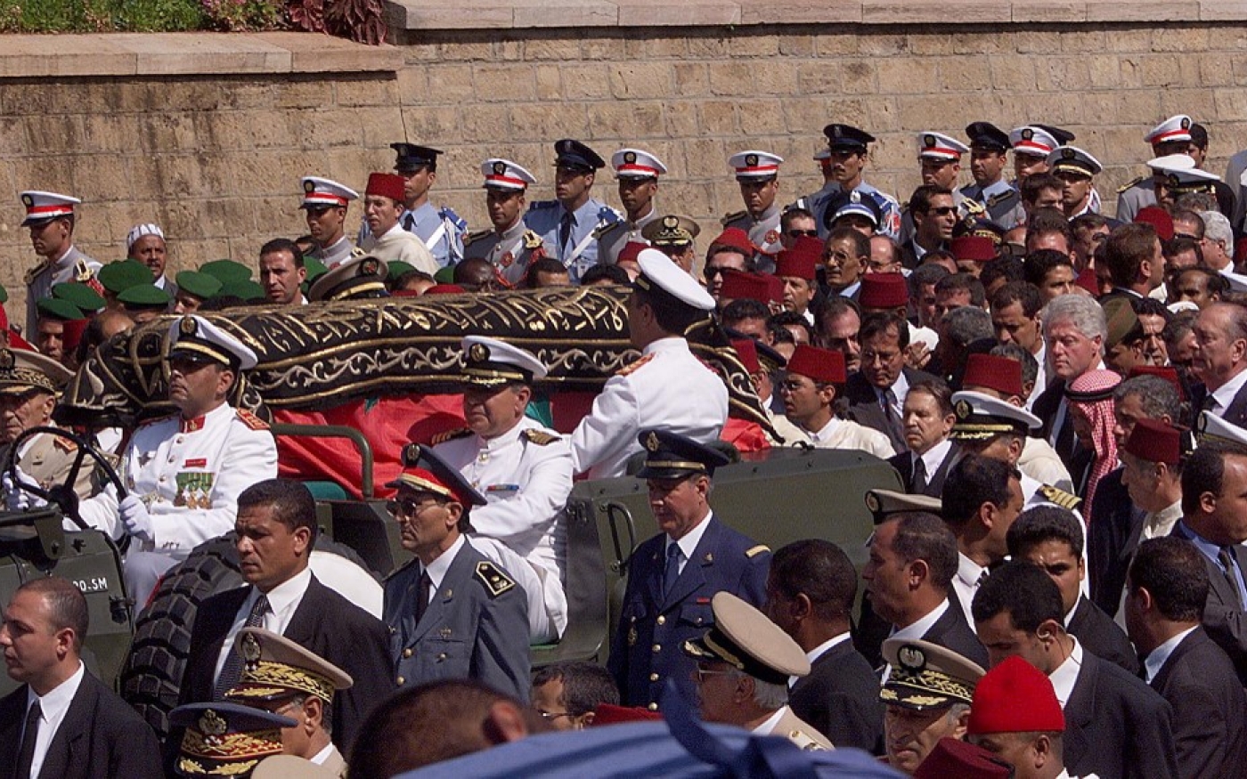 Abdelaziz Bouteflika lors des funérailles de Hassan II, le 25 juillet 1999 à Rabat (AFP/Luke Frazza)