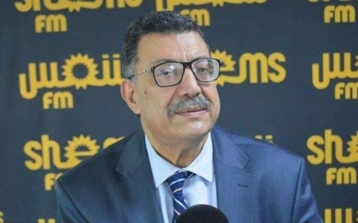 Brahim Bouderbala, président de l’ordre des avocats, a fait preuve d’un soutien sans faille aux décisions présidentielles (Twitter/@RadioShemsFm)