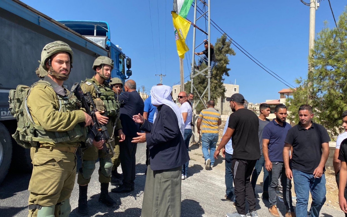 Les Palestiniens vivant dans le secteur sont régulièrement harcelés par les soldats et les colons israéliens (MEE/Shatha Hammad)
