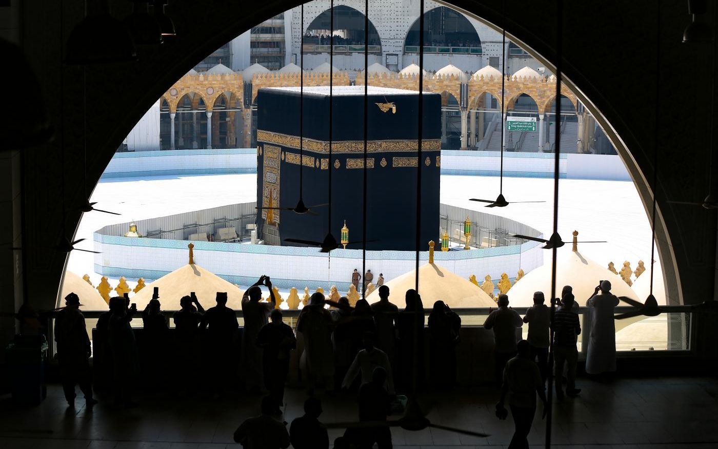 Les Mu’allaqat étaient autrefois suspendus aux murs de la Kaaba à La Mecque (AFP)