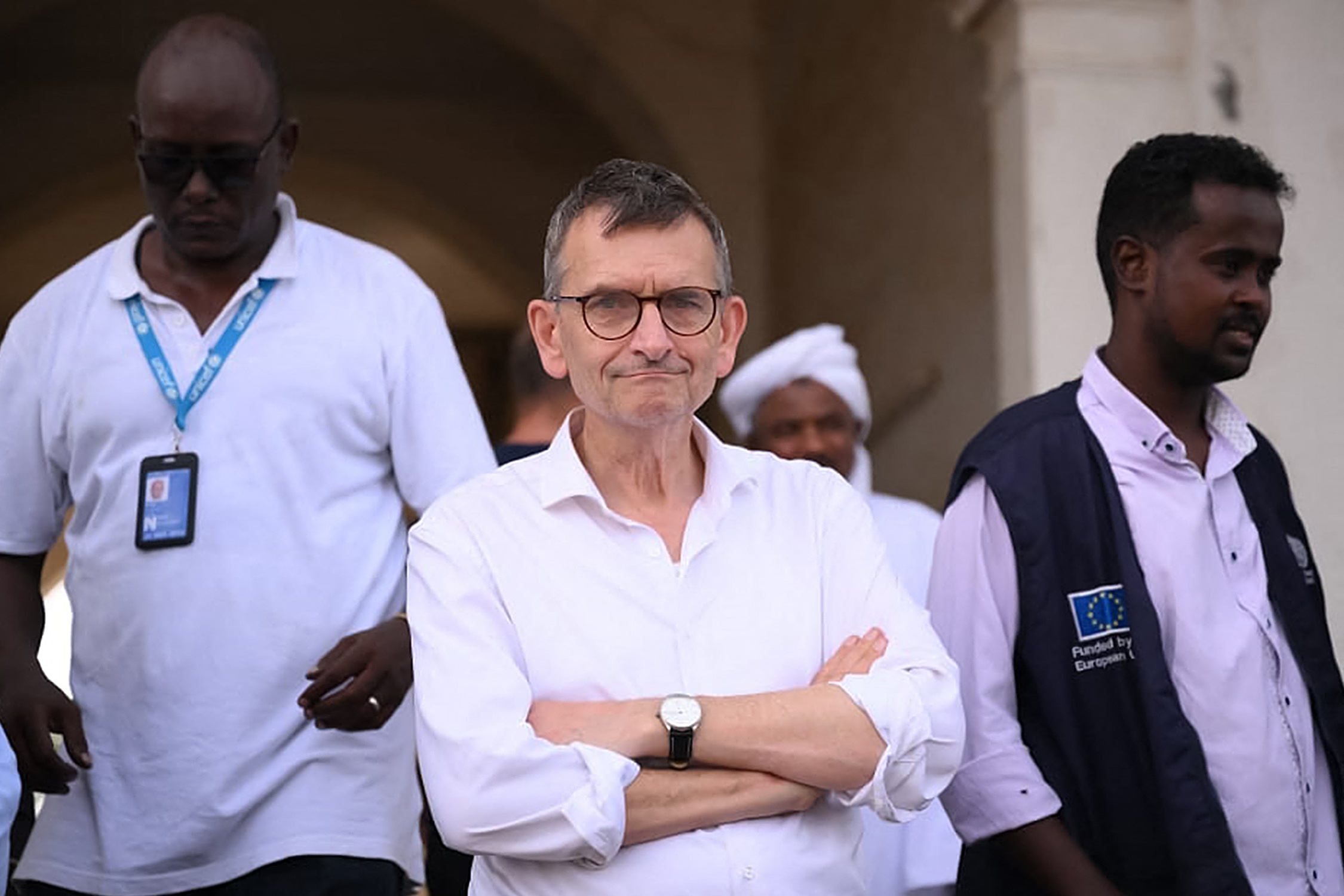Volker Perthes (C), Special Representative of the United Nations Secretary-General for Sudan and Head of the UN Integrated Transition Assistance Mission in Sudan, oversees the evacuation of internationally-recruited personnel in Port Sudan on April 24, 2023 (AFP)