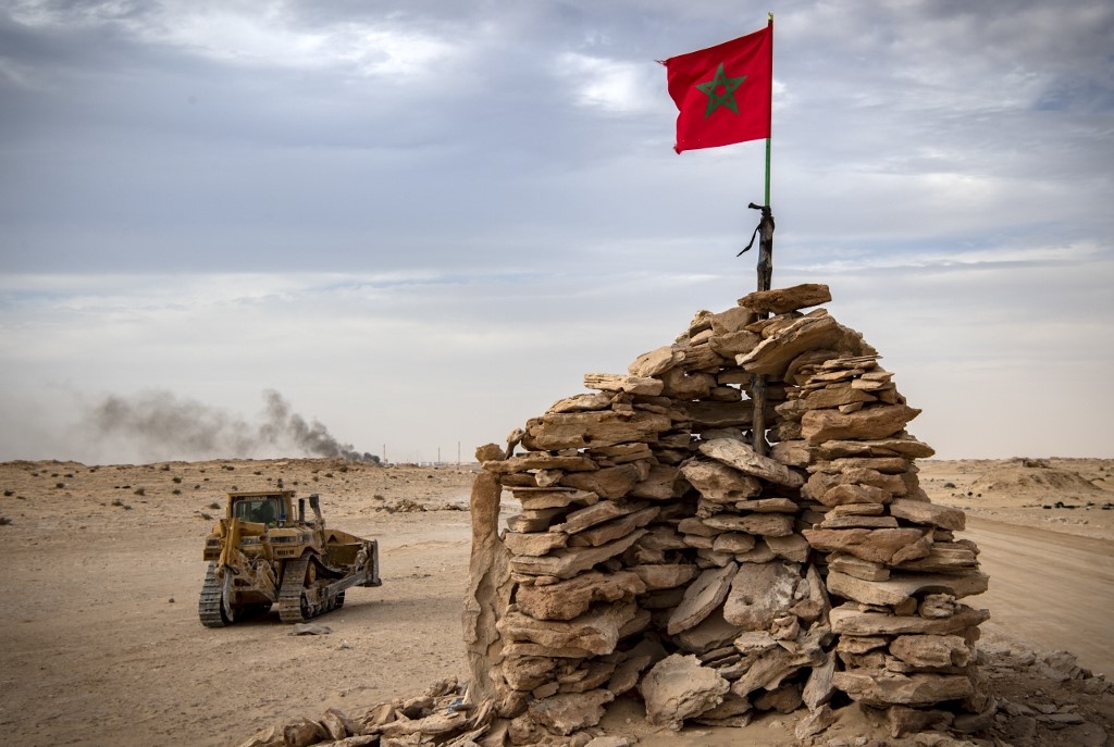 Colline tenue par des soldats marocains sur une route entre le Maroc et la Mauritanie à Guerguerat, au Sahara occidental, le 23 novembre 2020, après l’intervention des forces armées royales marocaines dans la région (AFP)