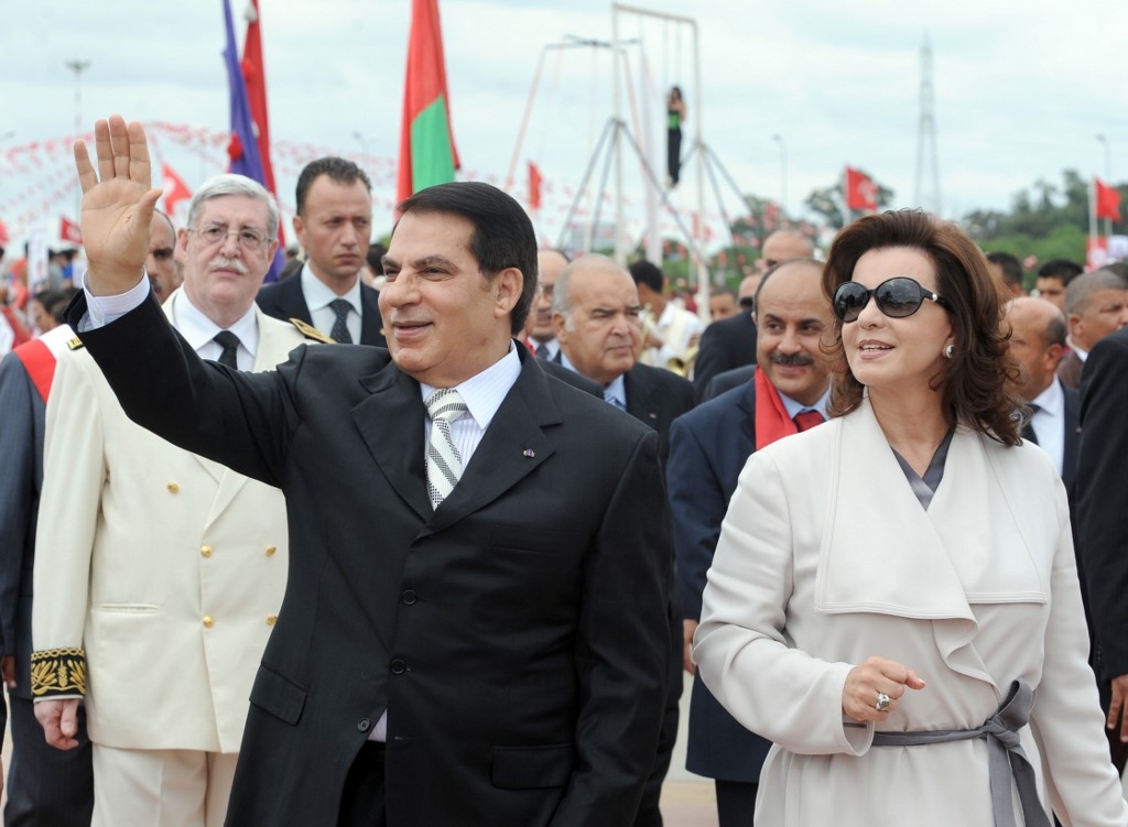 L’ancien président tunisien et son épouse, Leila Trabelsi, l’une des personnes les plus haïes du régime (AFP)