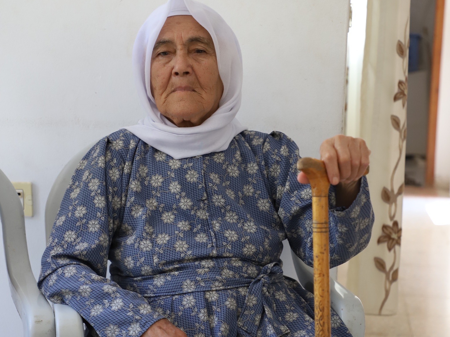 Khadra Abu Sariyyi (84 ans) a par deux fois vu sa maison de famille dans le camp de Jénine détruite par l’armée israélienne (MEE/Mohammad Ateeq)